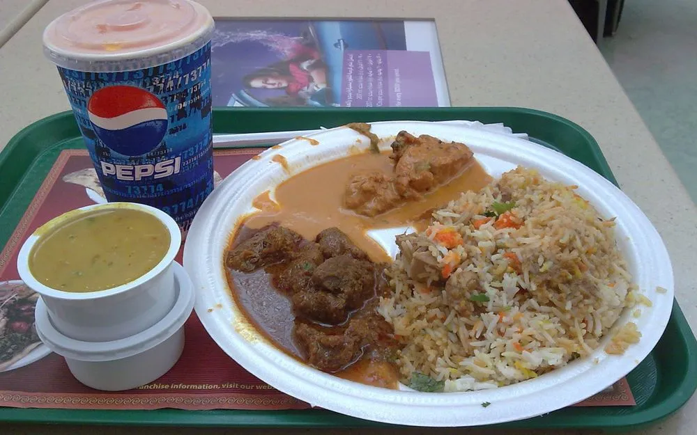 Bahrain常見的「碟頭飯」