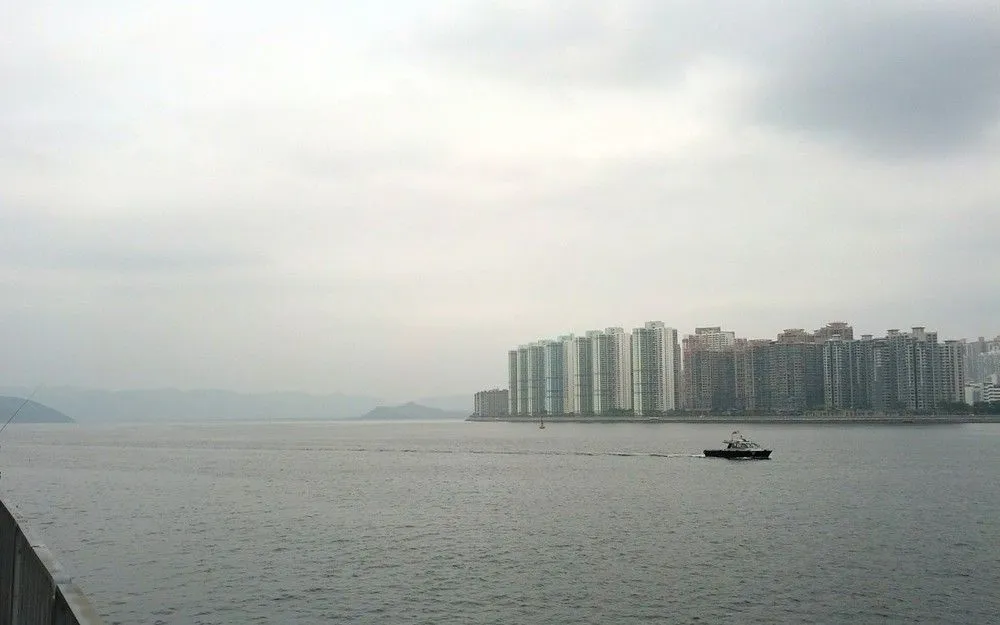 白濛濛的單車徑