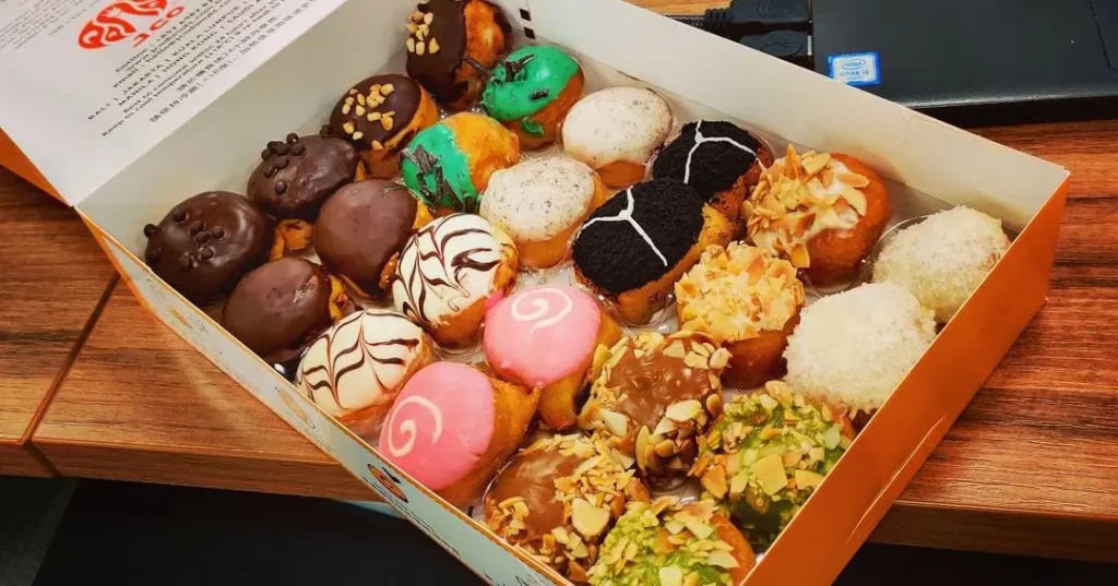 farewell-cake_donuts_2021