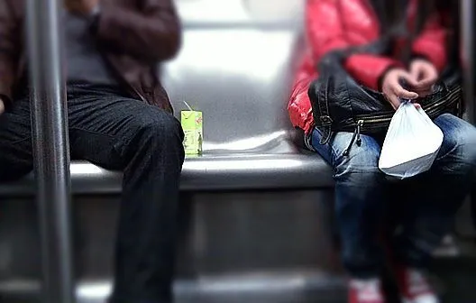 會霸位的紙包飲品