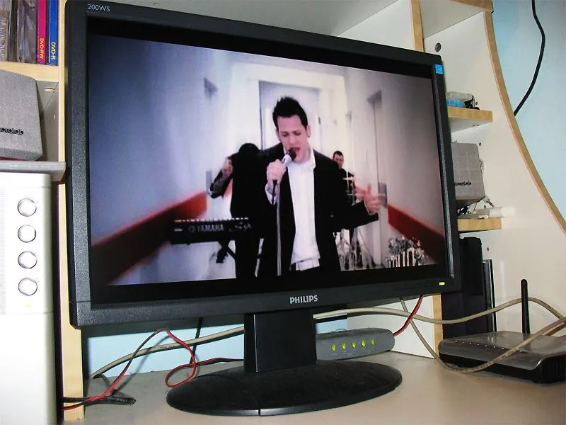 闊屏LCD 視覺新體驗